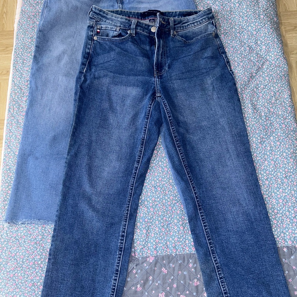 Tommy Hilfiger Women's Dark Blue Straight Leg Jeans